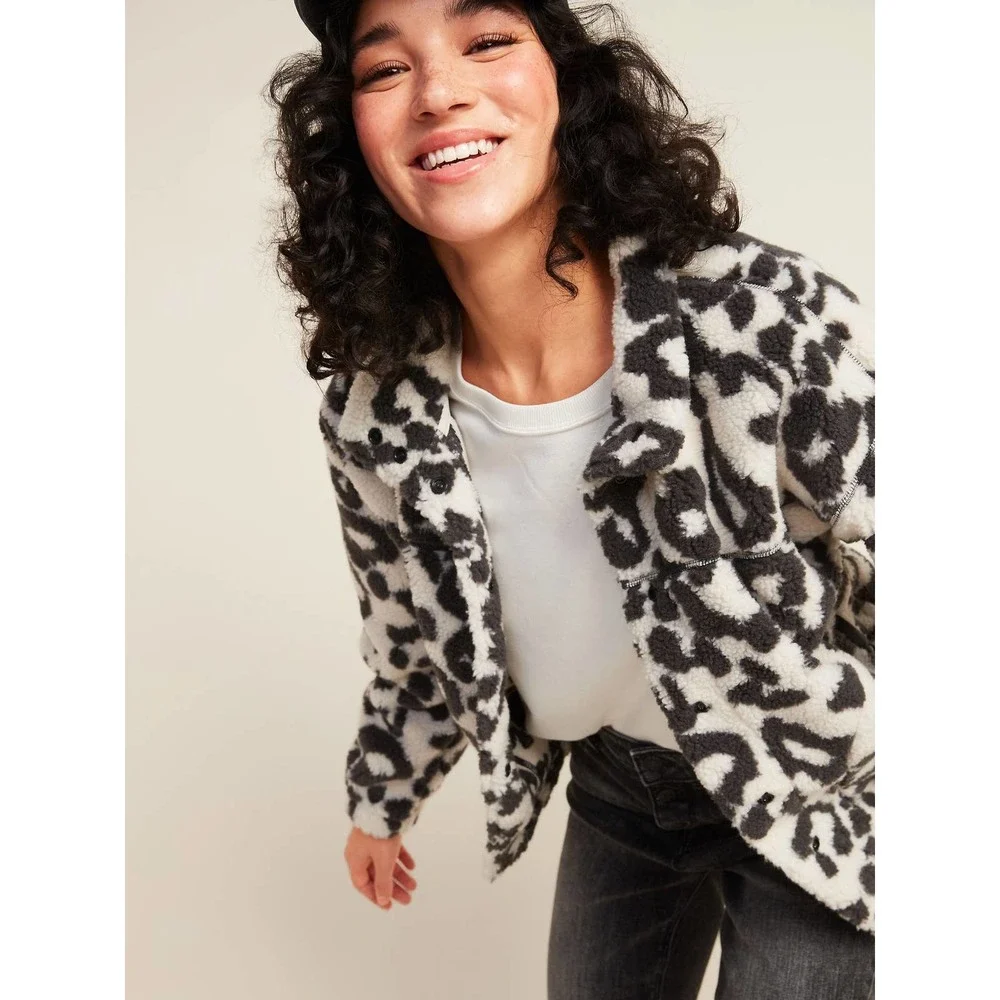 Old Navy Snow Leopard Sherpa Fleece Jacket Button Front Animal Print Teddy, M - Picture 3 of 11